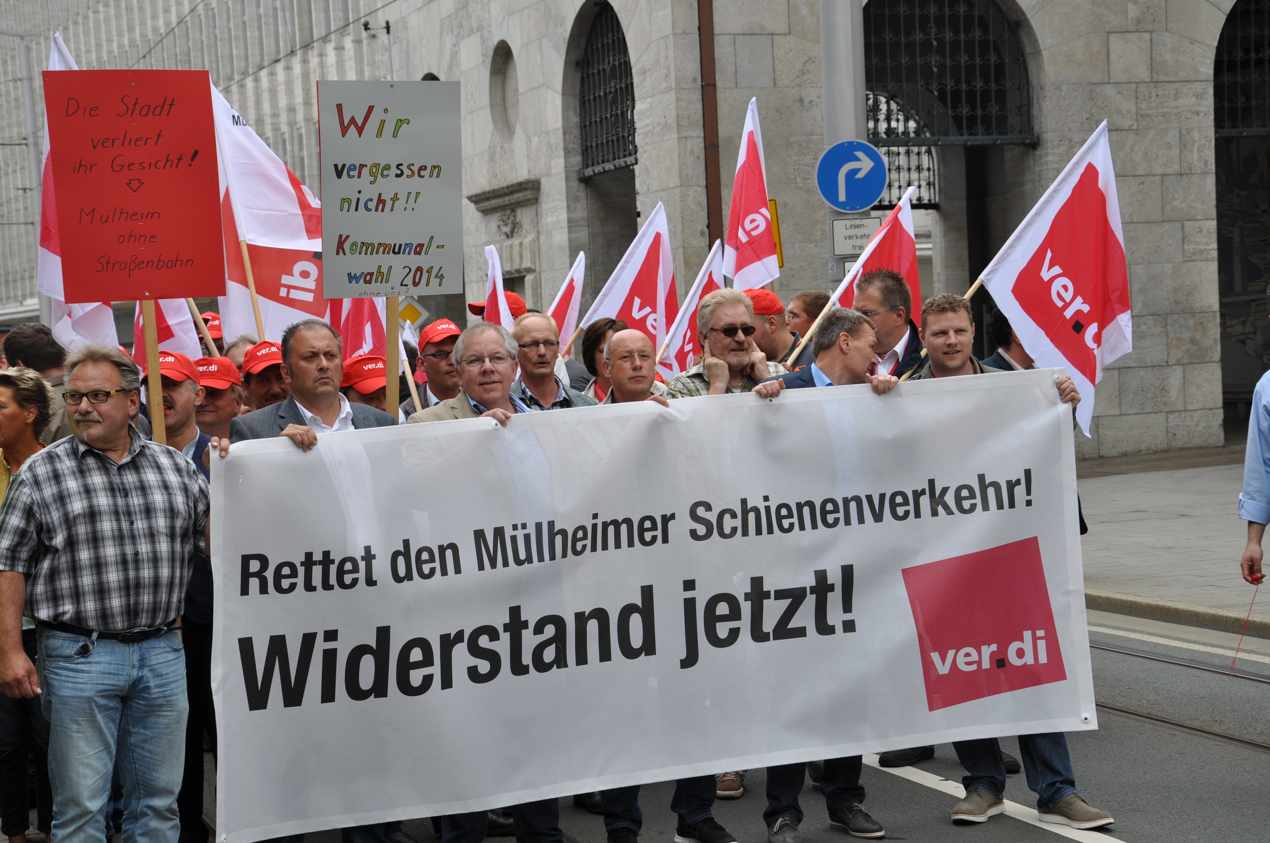 Verdi macht am Donnerstag, 17. Oktober, ab 16 Uhr gegen die Aufgabe der Straßenbahn mobil.