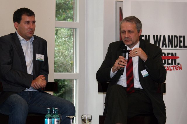 Florian Glatzner - Verbraucherrechte in der digitalen Welt  und  Peter Vahrenhorst Landeskriminalamt Nordrhein-Westfalen