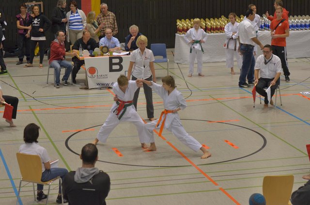 Lukas Kocks rechts im Angriff