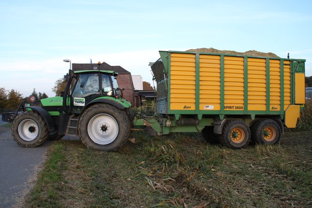 Deutz-Fahr 157 und Meyco Spirit 3500