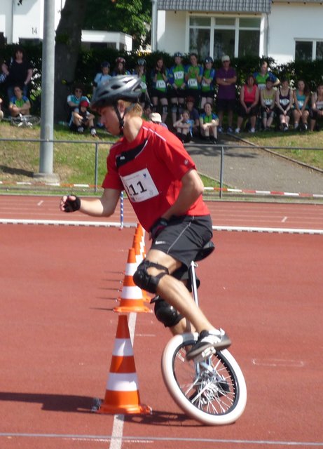 International kommt die härteste Konkurrenz von Niklas Wojtek aus Japan, wo das Einradfahren zum Schulsport gehört.