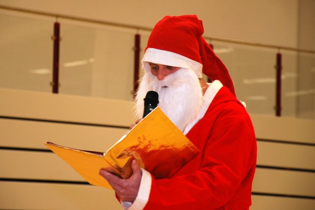 Viel Gutes über den LAZ-Nachwuchs hatte der Nikolaus in seinem Goldenen Buch stehen.