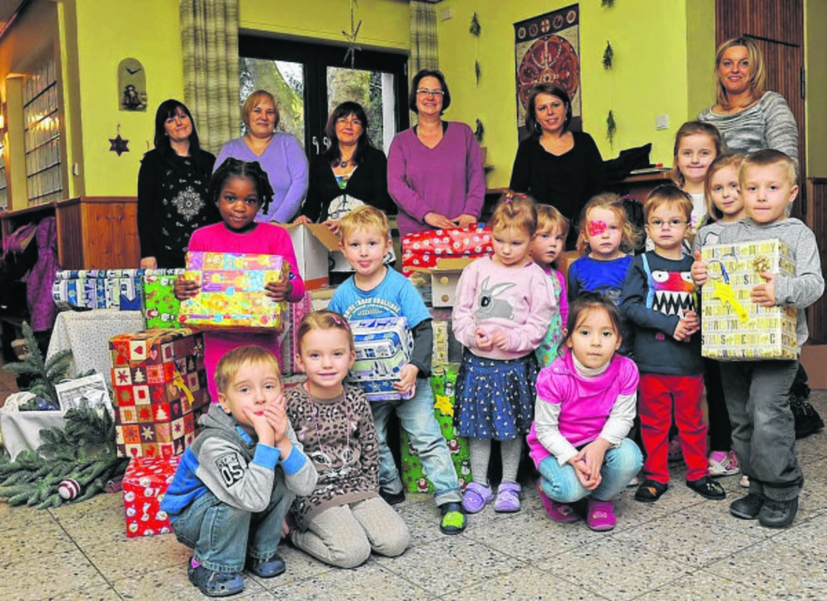 Kinder Spenden Fur Weihnachtspackchenaktion Der Essener Tafel