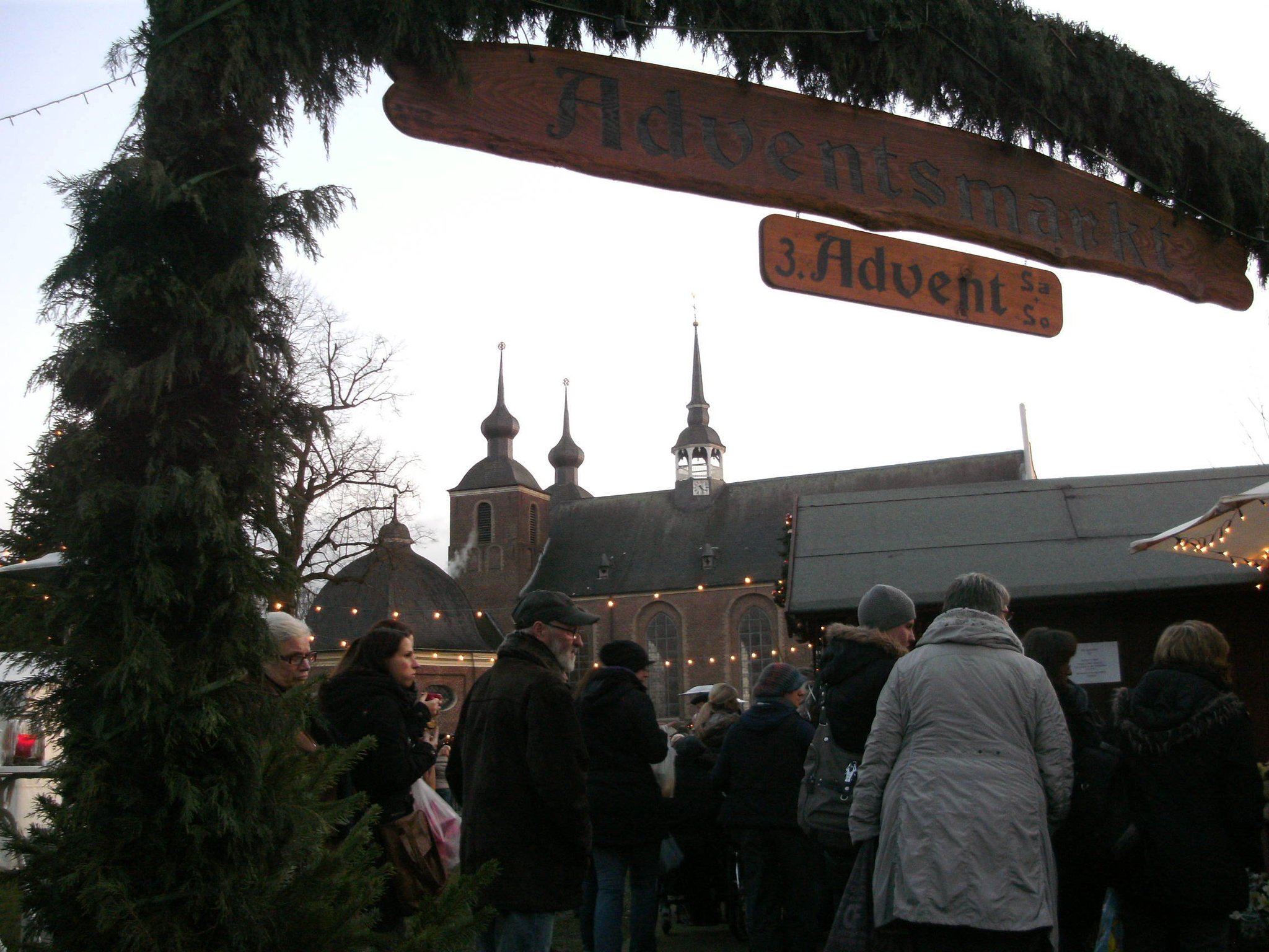 Adventsmarkt vor dem Kloster Kamp - Kamp-Lintfort