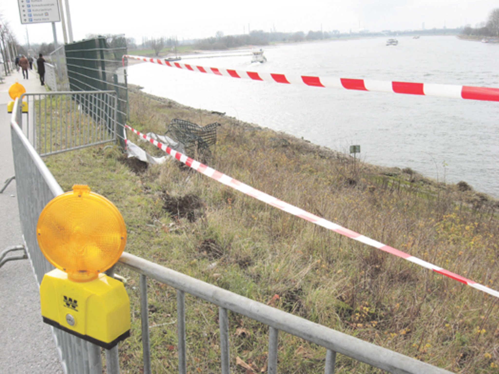 Monheim Feuerwehreinsatz In Verpackungsfabrik Neues Aus Der Nacht - 18wn127