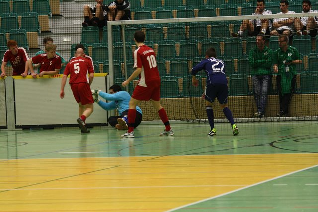 Die Spieler von Rot-Weiß schafften das Unmögliche und machten kurz vor Ende der Partie noch ein 4:4 nach 1:4-Rückstand.