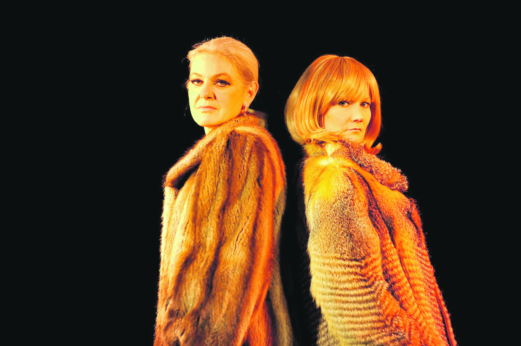 „Für mich soll‘s rote Rosen regnen“ heißt es am 18. Januar im Theater FLINgern. Foto: Theater FLIngern
