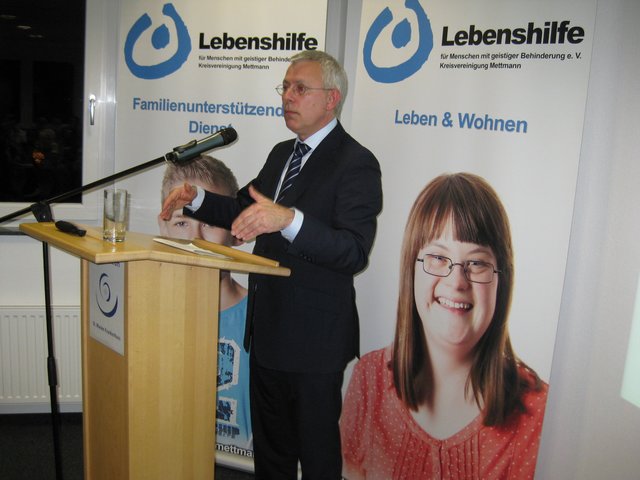 Der Landesbehindertenbeauftragte NRW Norbert Killiwald referierte über das Thema „Baustelle 2014: inklusive Gesellschaft“.