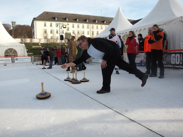 UWG schlägt Löschgruppe Hemer im Eisstockschießen-Finale ...