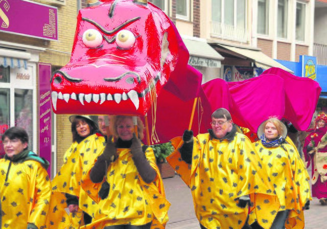 Karnevalsumzug durch die Dinslakener Innenstadt (Foto: privat)