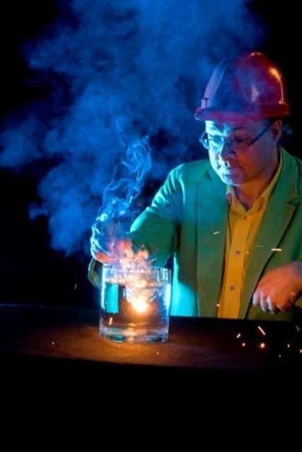 experimentieren, erforschen, begreifen - Lernen erleben  in der Akademie 6 bis 99 | Foto: Joachim Hecker- WDR Wissenschaftsjournalist