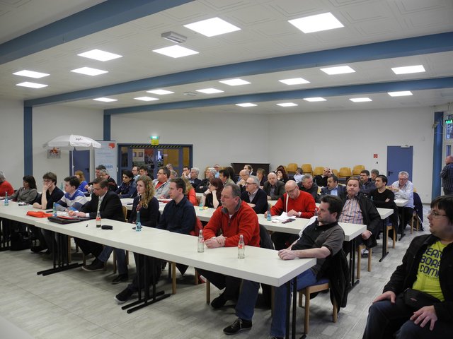 Über 60 Teilnehmer diskutierten auf der Arbeitsnehmerkonferenz der SPD in Lünen mit NRW-Arbeitsminister Guntram Schneider und Gewerkschaftlern.