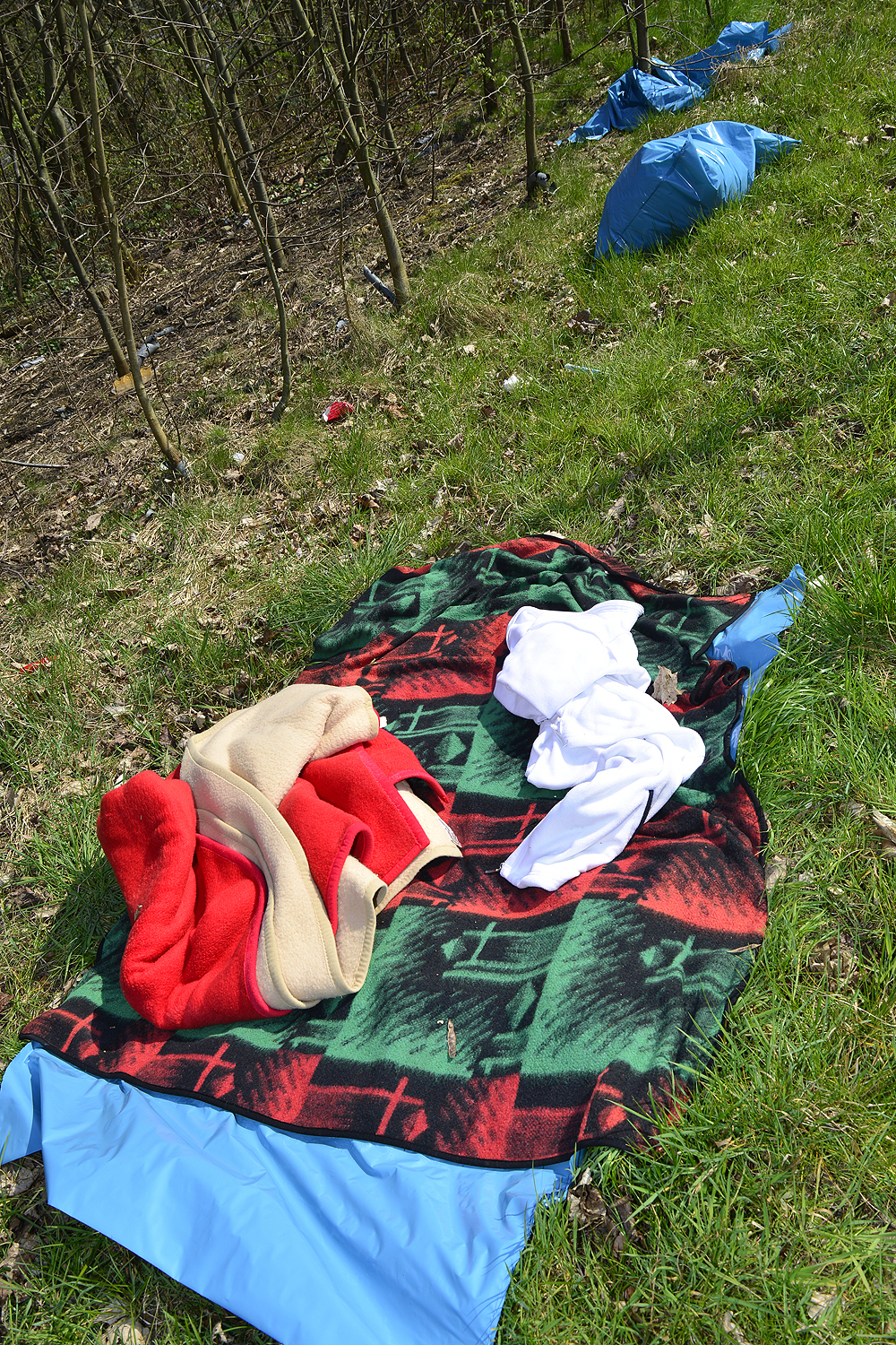 Ein wildes Camp so während im Vorbeifahren schnell gesichtet, angehalten und nach fleißigen Müllsammlern Ausschau gehalten. Foto: Kariger
