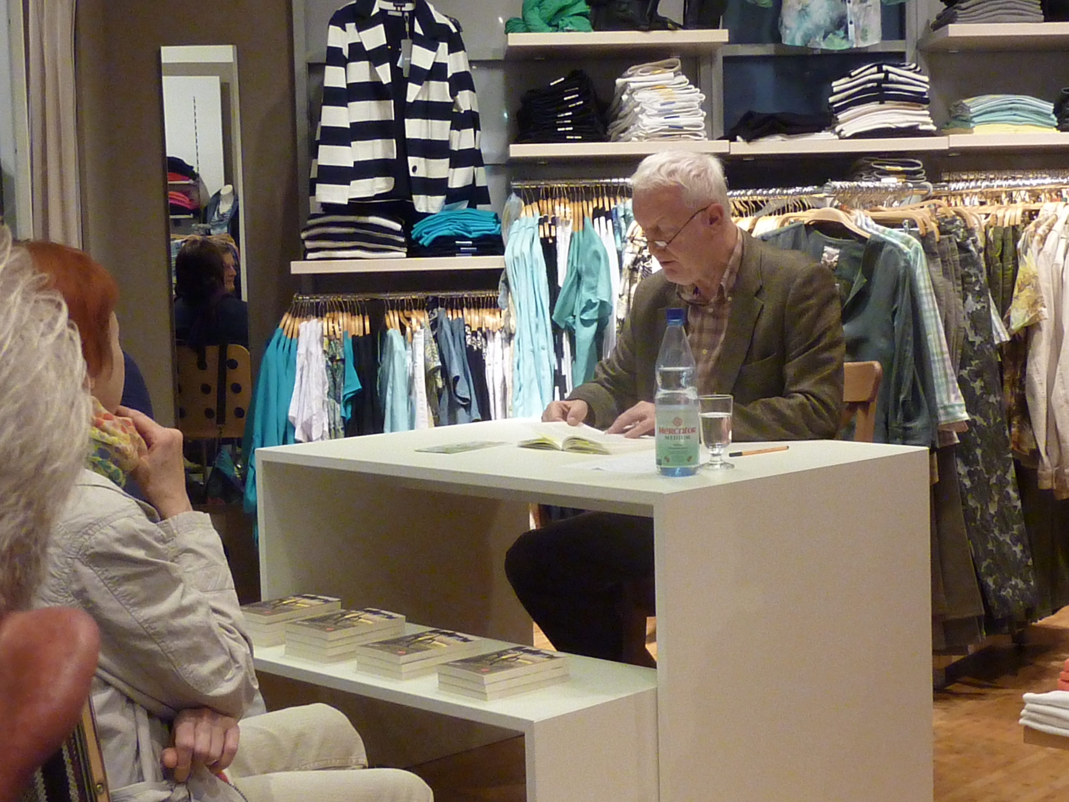 Dr. Klaus Hell liest "Die Sache mit Mia"
