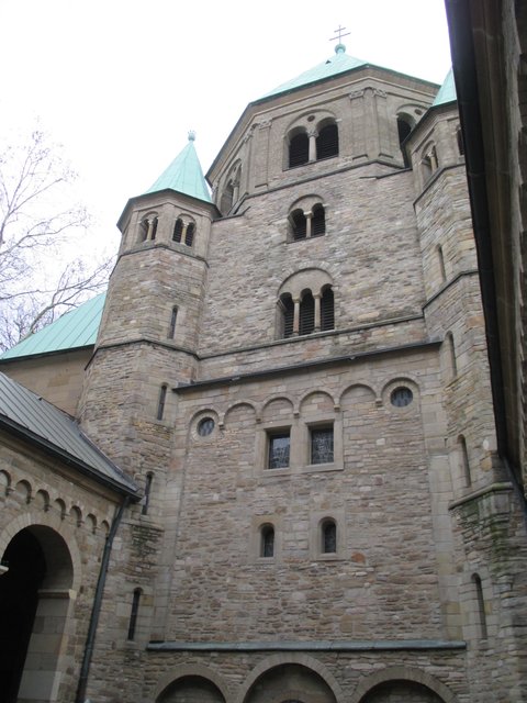 Münsterkirche, Innenportal