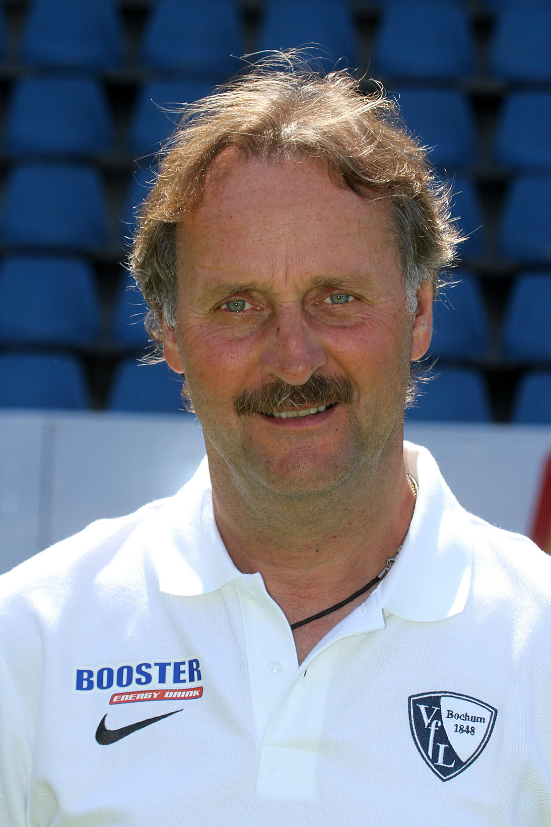 Peter Neururer liest am Donnerstag beim Fiege-Fanabend in der RewirpowerLounge.