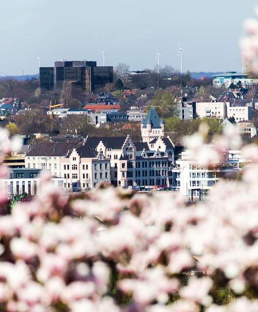 Blick vom Wohnort Berghofen hinunter auf die Hörder Burg am Phoenix-See. | Foto: Georg Rinneberg