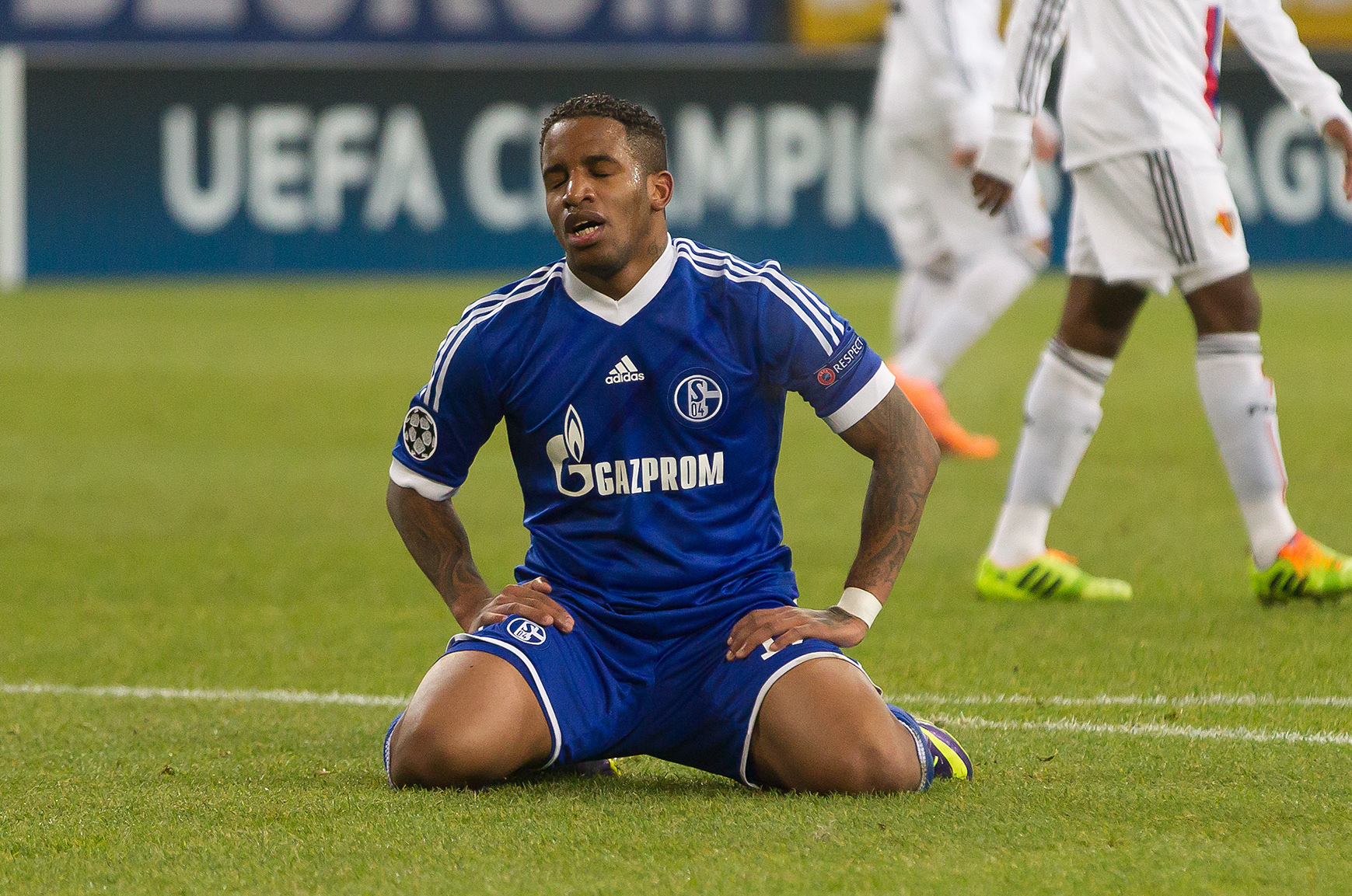 Jefferson Farfan kommt noch nicht auf die Beine. Der 29-Jährige soll erst nächste Woche Dienstag wieder ins Training einsteigen. Foto: Gerd Kaemper