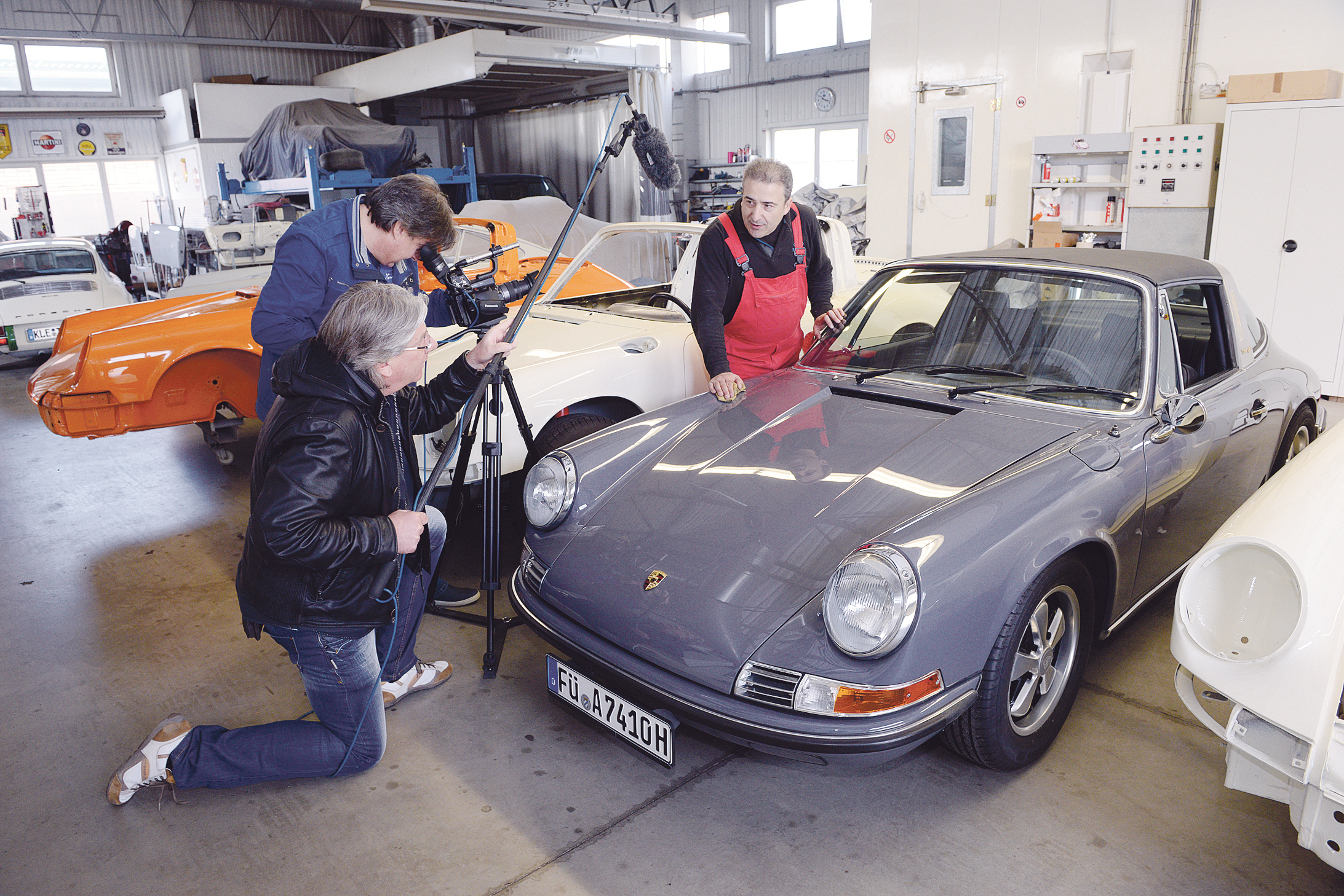 Mit viel PS will iclips.tv zum Sieg beim Deutschen Webvideopreis 2014 durchstarten. Das Video „Porsche 911 Reborn“ steht momentan auf dem 19 Platz. Per Online-Voting erhoffen sich die Hildener noch eine Verbesserung bis zum Abstimmungsschluss am 20. April. Foto: Michael de Clerque