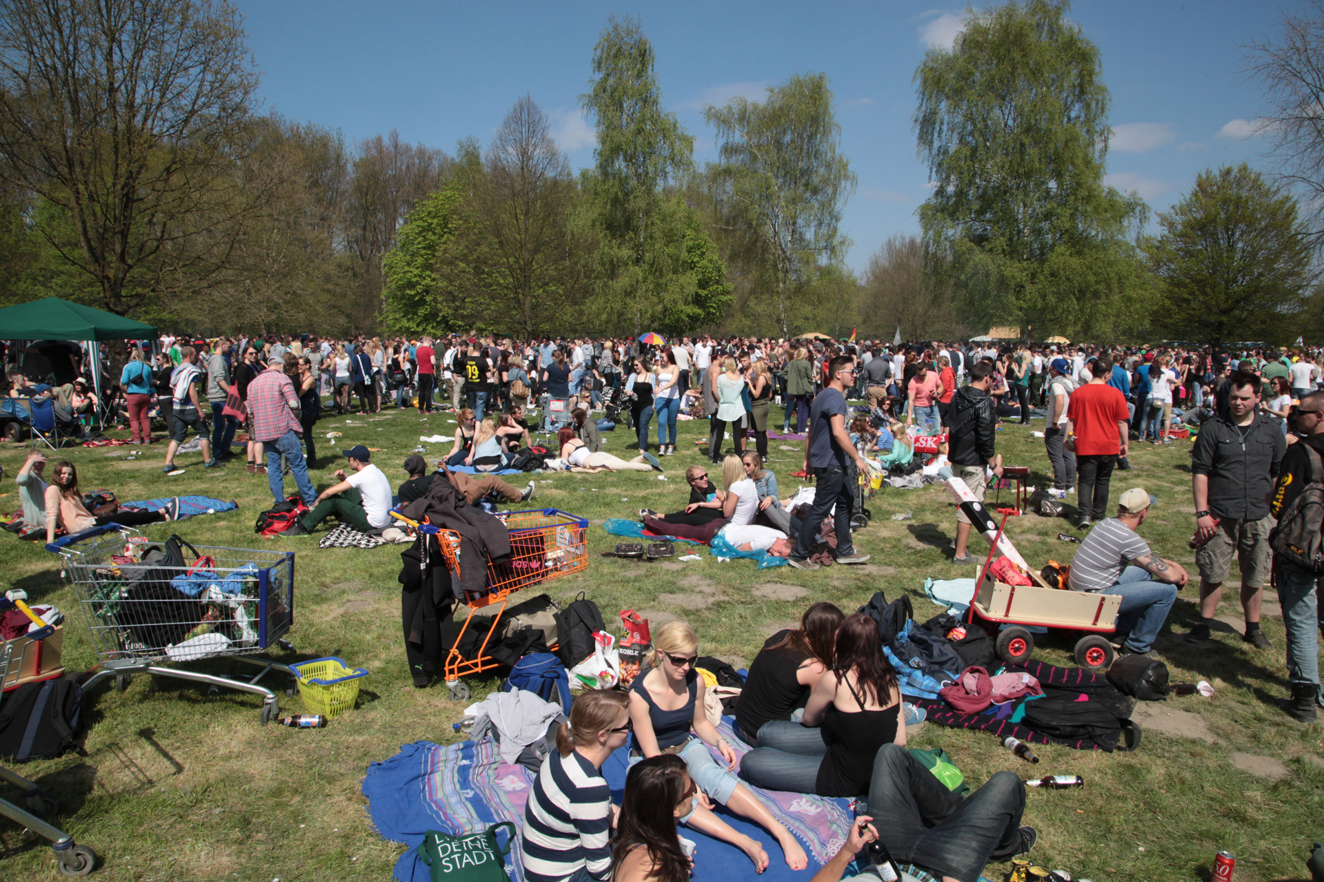 Die Grillwiese am Cappenberger See ist seit Jahren der Treffpunkt.