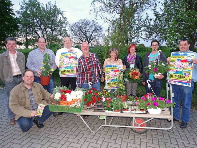 v.l.n.r.: Leo Braem, Christoph Gardemann (vorne), Frank Braem, Jörg Rubinowski, Andreas Hankel, Sylvia Hering, Andrea Kunz, Florian Miebach, Peter Wanders,