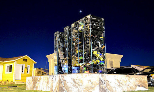 "NO" - Installation am internationalen Flughafen von Misurata, Libyen