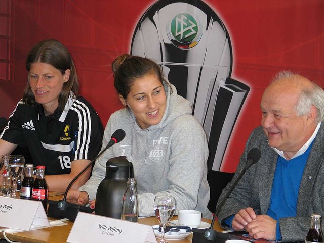 v.l. Kerstin Garefrekes, Lisa Weiß, Willi Wißing