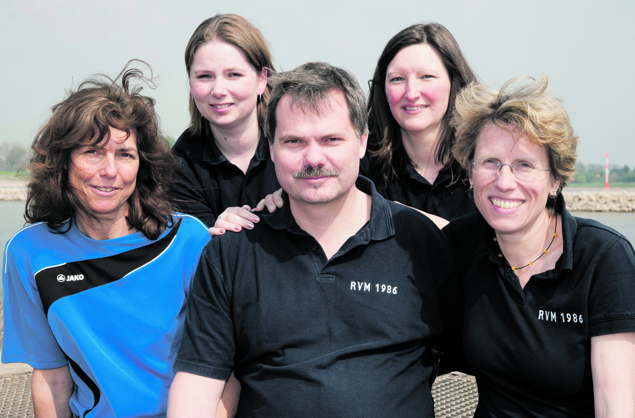 Der neue Vorstand des Ruderverein Monheim (v.l.): Bootswartin Sabine Wierzoch, 1. Vorsitzende Anne Schmidt, Beisitzer Achim Bachhausen, Beisitzerin Sabine Polster und Kassierer Petra Bremer. Foto: RVM