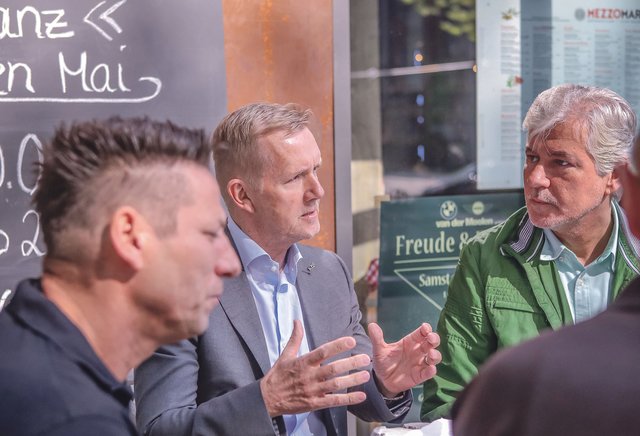 Sebastian Louven, Paul Underberg und Ralf Ehlert stellten jetzt ihr Fitness-Konzept vor, das noch in diesem Jahr auf Fürst Leopold realisiert werden soll.