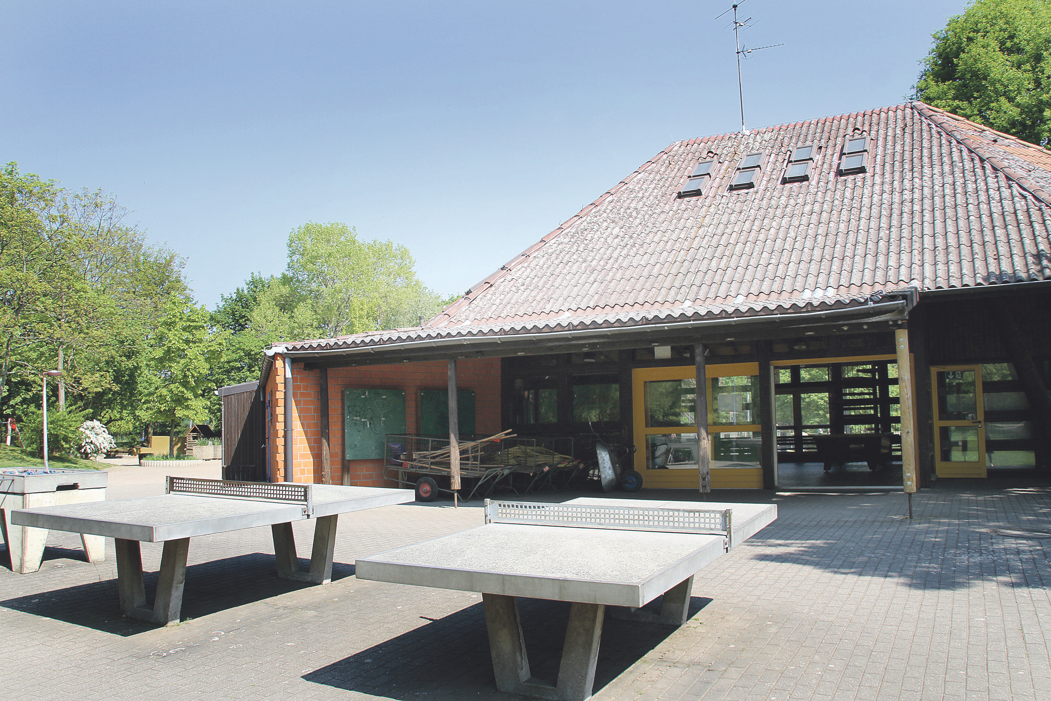 Kann nach Vorstellungen von Ratsfrau Monika Lehmhaus zumndest übergangsweise die Kinder der Jugendfreizeiteinrichtung Malmedeyer Staraße beherbergen: Der Pavillon der Freizeitanlage Heerdt. Foto: Siegel
