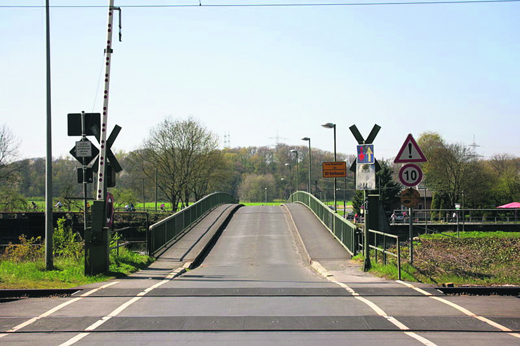 Ein Politikum: die Pontonbrücke Dahlhausen