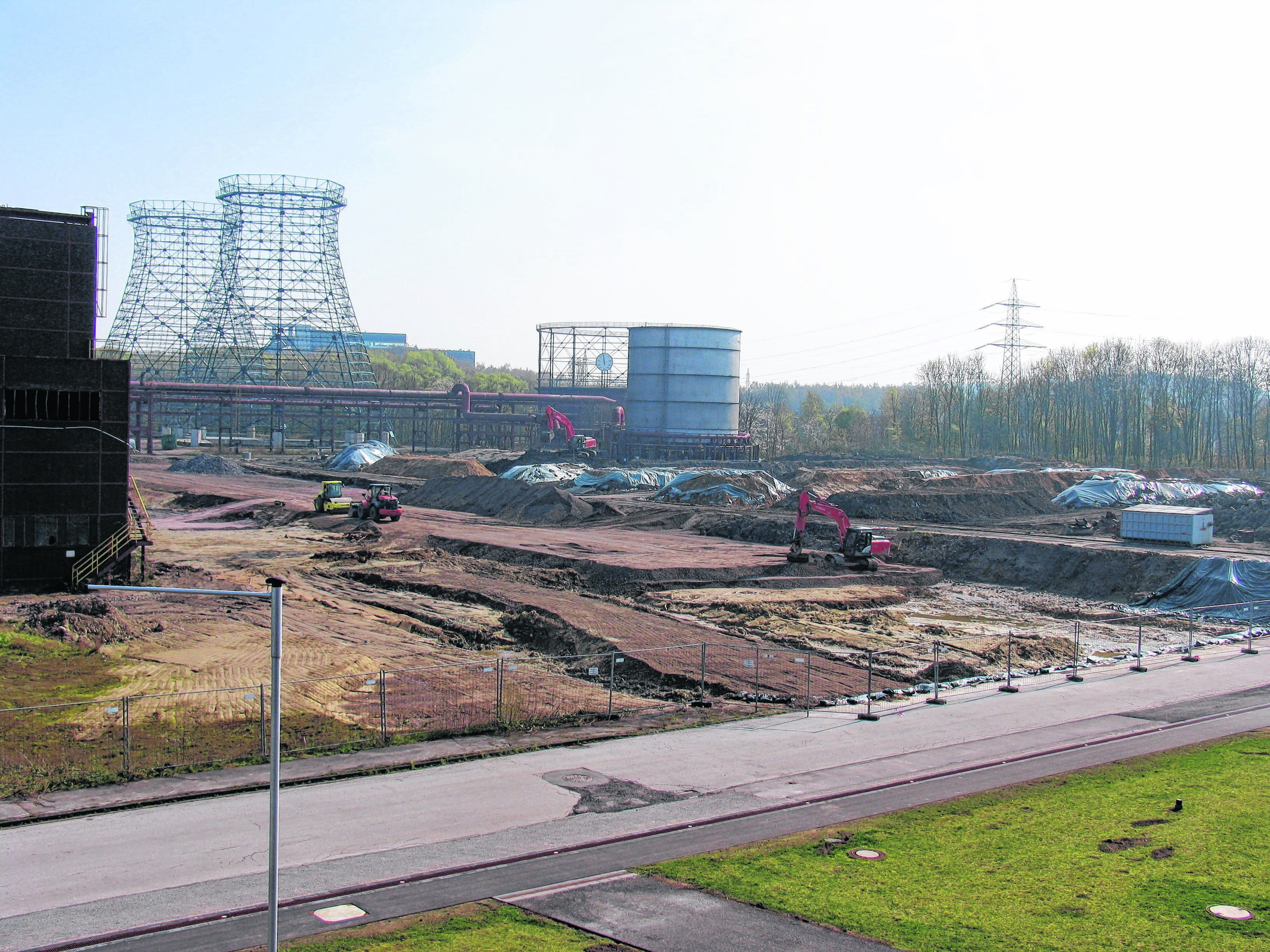 Auf dem Gebiet der ehemaligen Kokerei Zollverein soll nach Renovierungs- und Sanierungsarbeiten auf rund drei Hektar Fläche ein Standort für Büroimmobilien entstehen.