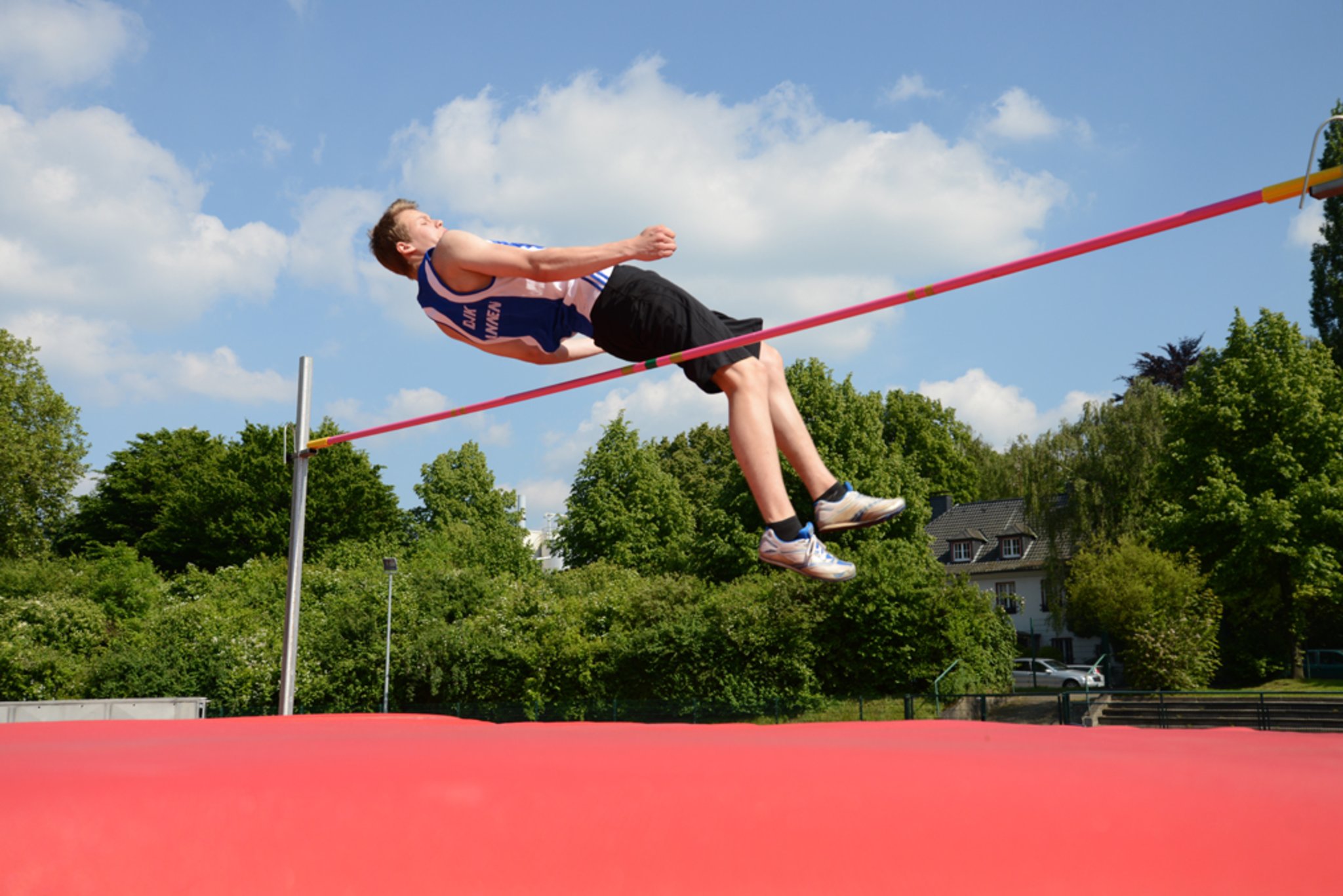Leichtathletik Schüler und Senioren zeigten ihr Können Die