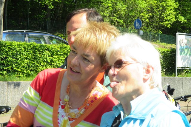 BÄTSCH!... sowas Ihr Zwei...