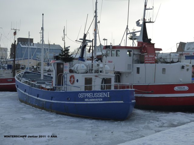Bitter Kalter, harter, langer WINTER...selbst an der Ostsee...sah es SO aus...WINTERSCHIFFE...