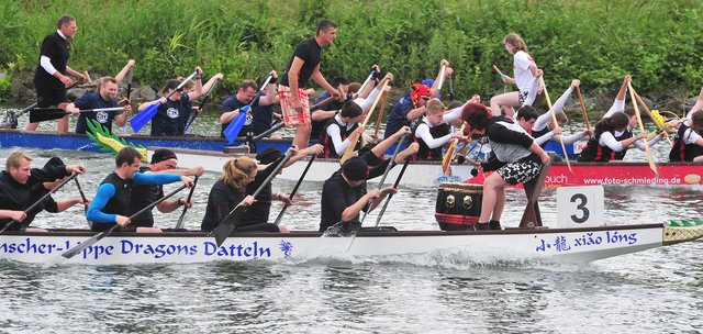 14. Day of Dragons im Dattelner Hafenbecken. Foto: Krusebild