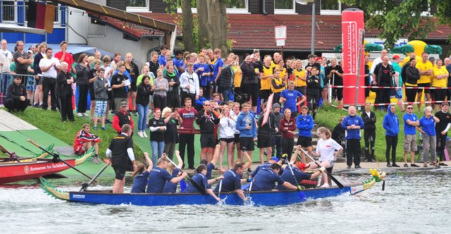 14. Day of Dragons im Dattelner Hafenbecken. Foto: Krusebild