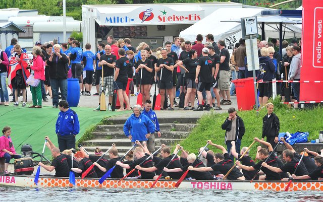 14. Day of Dragons im Dattelner Hafenbecken. Foto: Krusebild