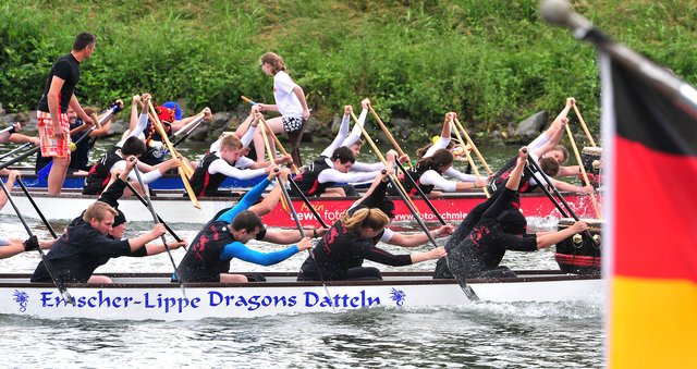 14. Day of Dragons im Dattelner Hafenbecken. Foto: Krusebild