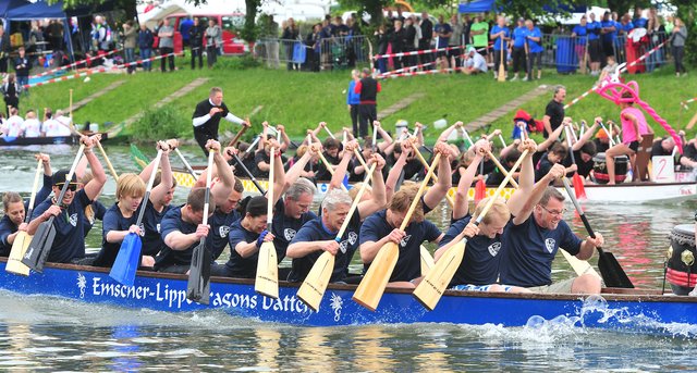14. Day of Dragons im Dattelner Hafenbecken. Foto: Krusebild