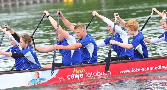 14. Day of Dragons im Dattelner Hafenbecken. Foto: Krusebild