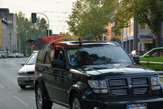 Autokorso und Hupkonzert in Gelsenkirchen.(Foto.Kurt Gritzan)