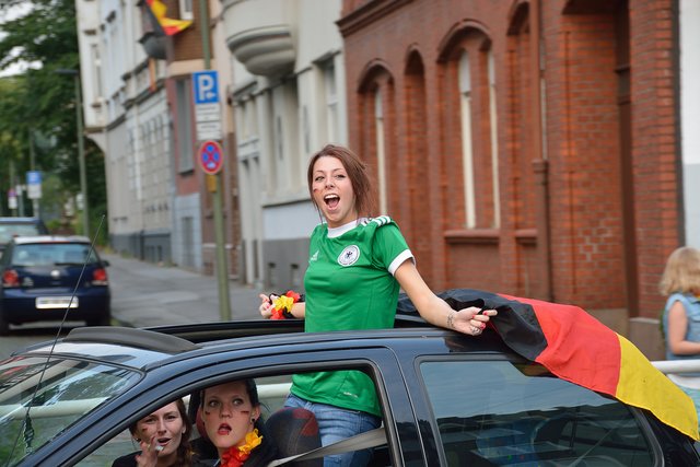 Autokorso und Hupkonzert in Gelsenkirchen.(Foto.Kurt Gritzan)