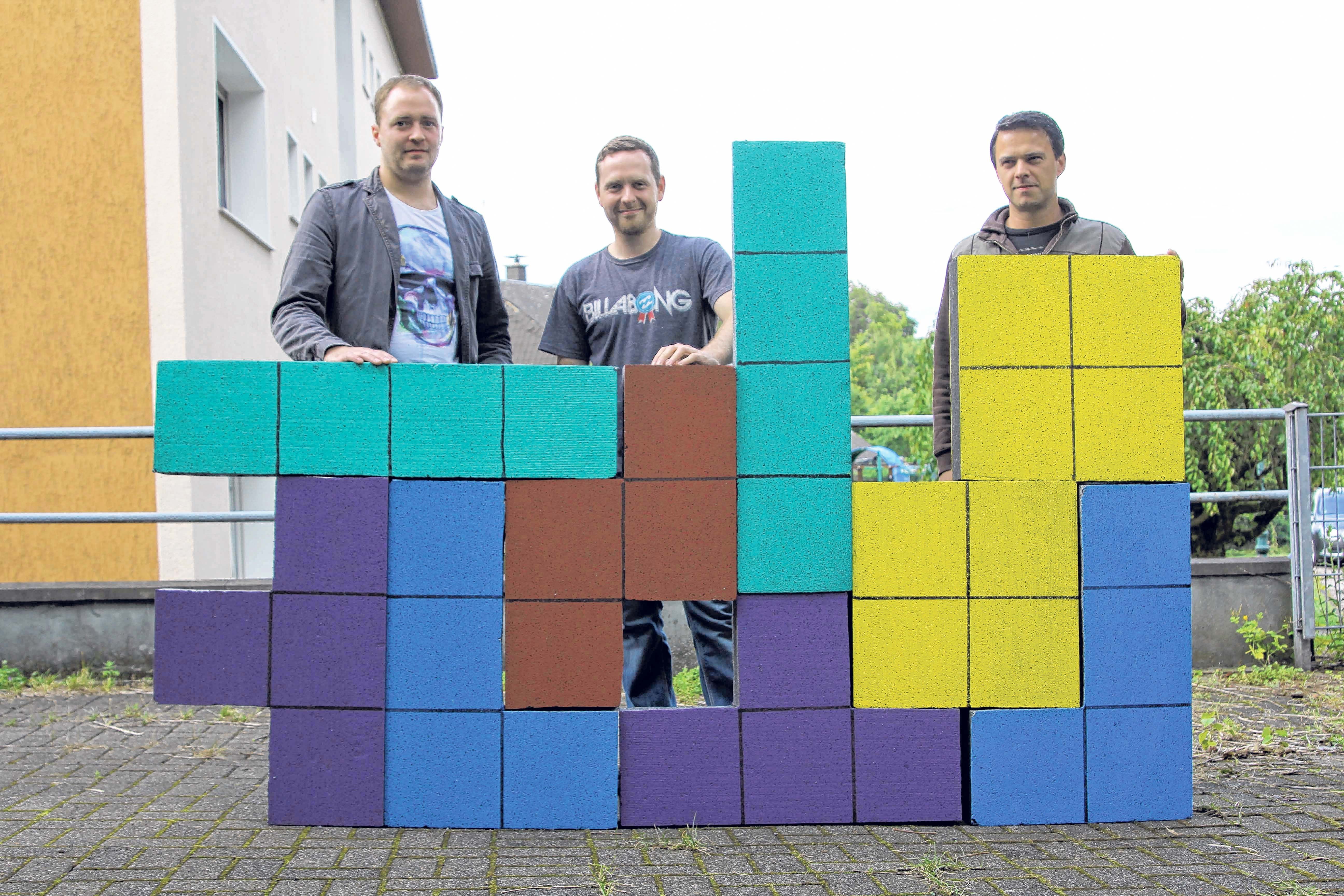 Tetris ist das diesjährige Ruhr in Love-Deko-Motto für Daniel Goetza, Dominik Becker und Andre Rautenberg.