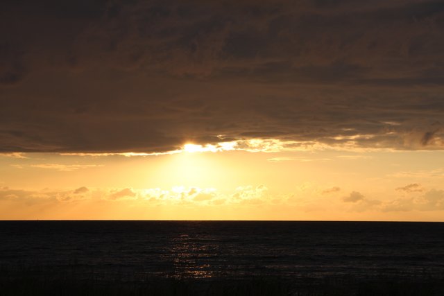 Wolkenhimmel über der Ostsee