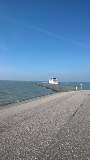 Ein Schiff wird kommen....