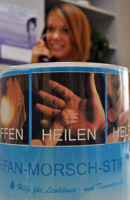Mitarbeiter der Stefan-Morsch-Stiftung sind für Sie unter der gebührenfreien Hotline 0800 - 76 67 724 erreichbar.
