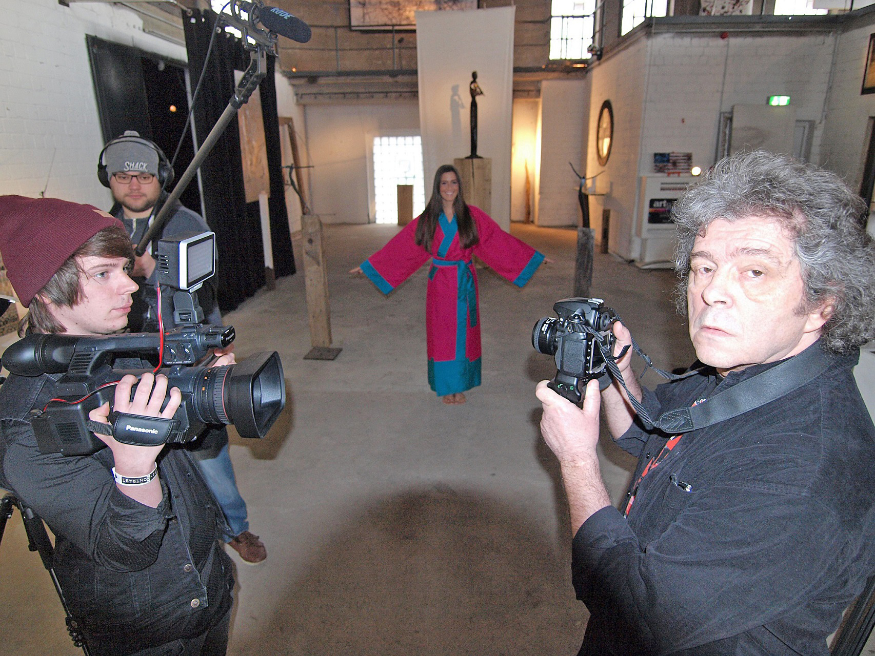 Das Filmteam um Daniel Maus hat das Modeshooting von Peter Kallwitz begleitet. Den Kurzfilm kann man im Internet sehen.