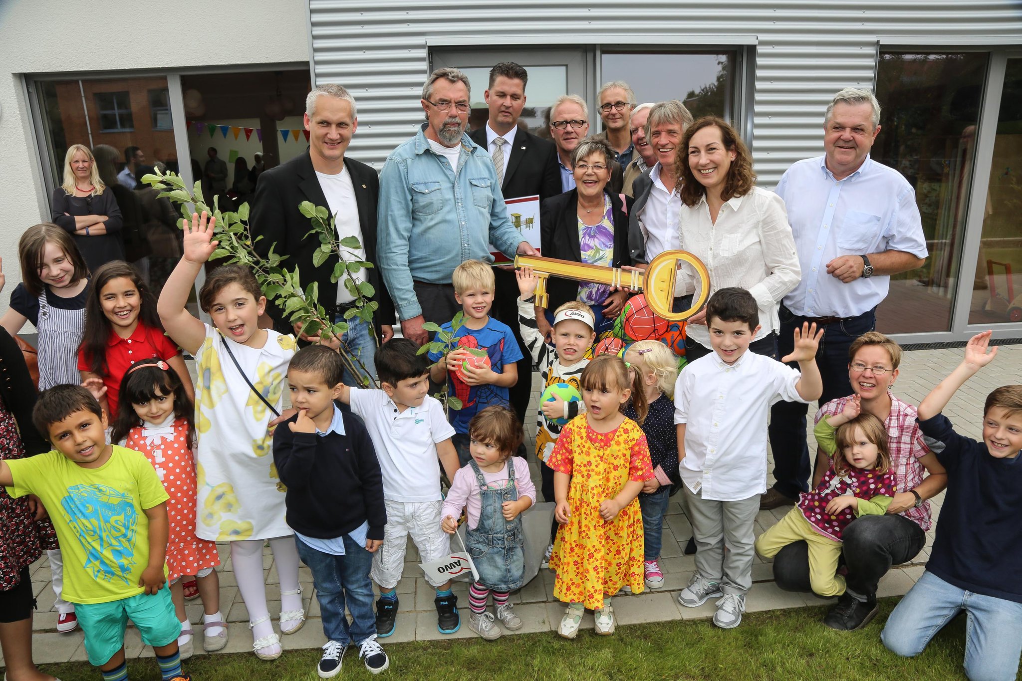 Offizielle Schlüsselübergabe in der "neuen" Wambeler AWO-Kita Auf dem