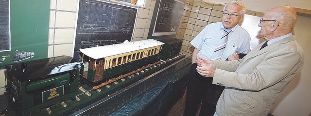 Ein schönes Model der alten Tram im Maßstab von 1:10 steht jetzt im Heimathaus.